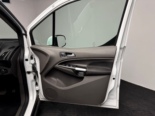 Used Ford Grand Tourneo Connect 2020 for sale - 75227221: Photo 44