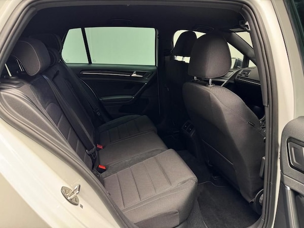 Used Volkswagen Golf 2020 for sale - 74996048: Photo 32