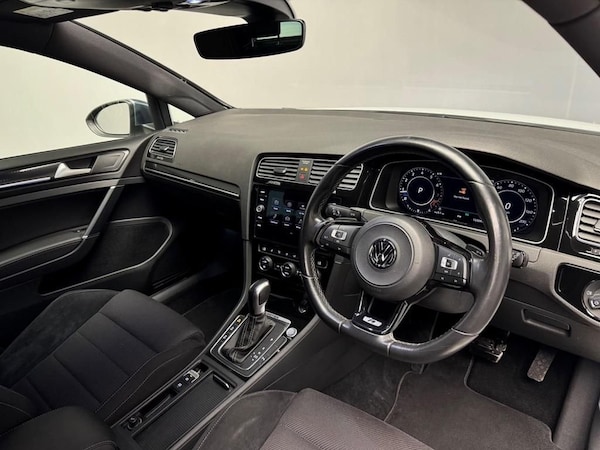 Used Volkswagen Golf 2020 for sale - 74996048: Photo 3
