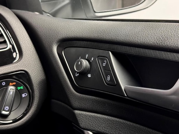 Used Volkswagen Golf 2020 for sale - 74996048: Photo 40