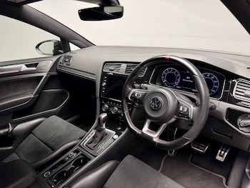 Used Volkswagen Golf 2019 for sale - 75227178: Photo