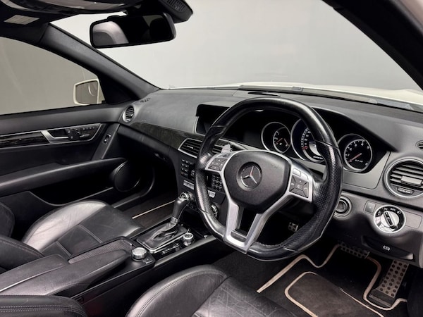 Used Mercedes-Benz C-Class 2012 for sale - 74996060: Photo 3