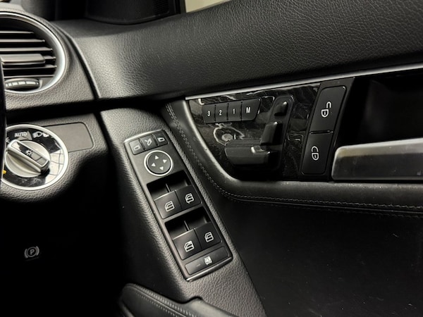 Used Mercedes-Benz C-Class 2012 for sale - 74996060: Photo 42