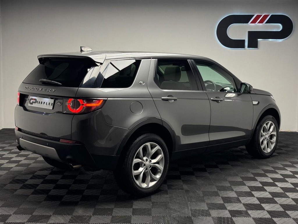 Used Land Rover Discovery Sport 2018 for sale - 77153820: Photo 2