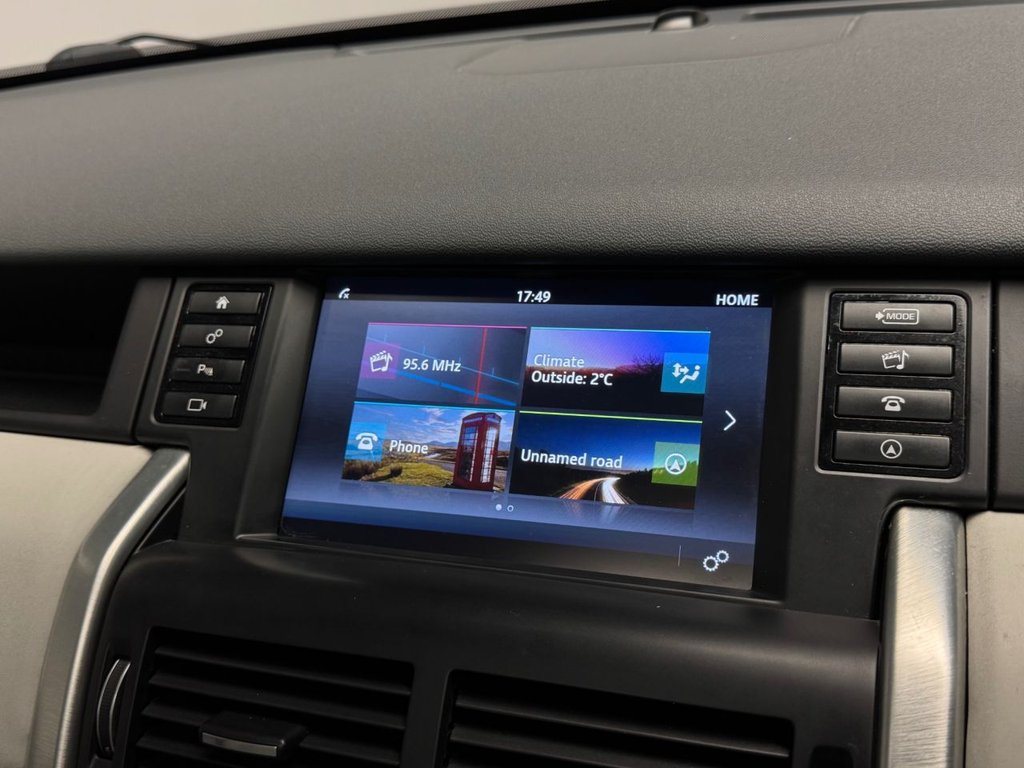 Used Land Rover Discovery Sport 2018 for sale - 77153820: Photo 33