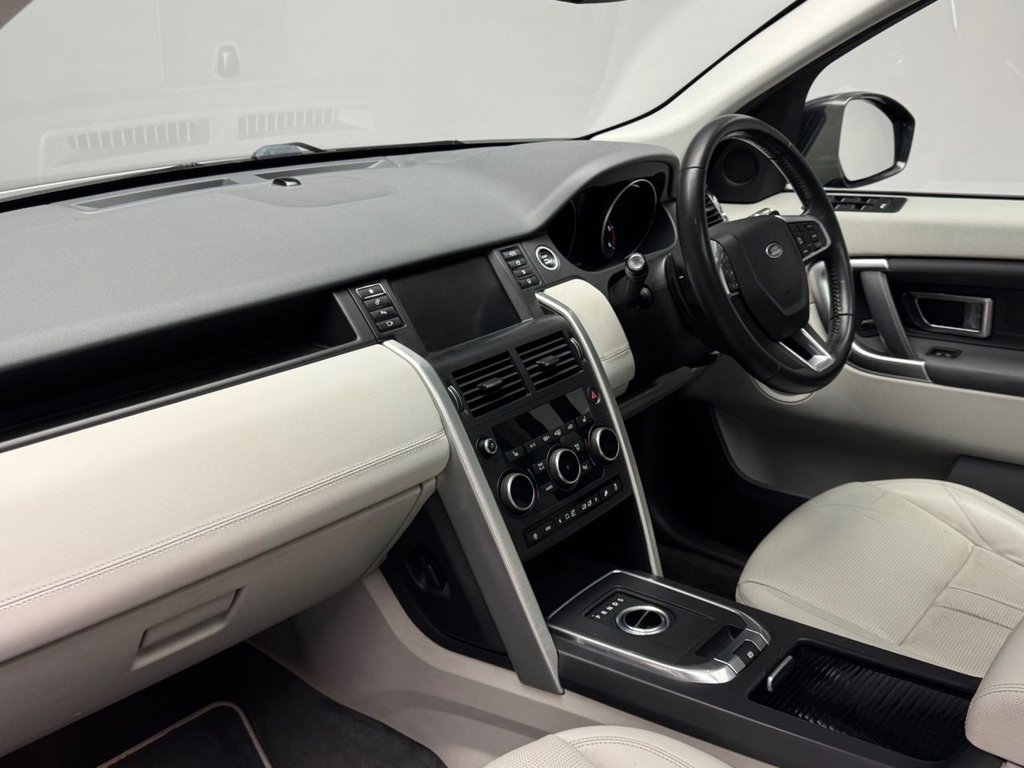 Used Land Rover Discovery Sport 2018 for sale - 77153820: Photo 37