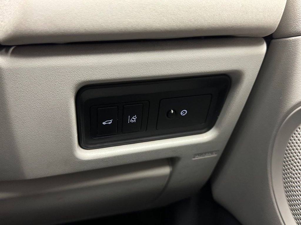 Used Land Rover Discovery Sport 2018 for sale - 77153820: Photo 48