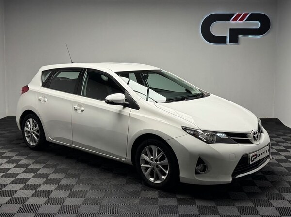 Used Toyota Auris 2014 for sale - 76176193: Photo 1