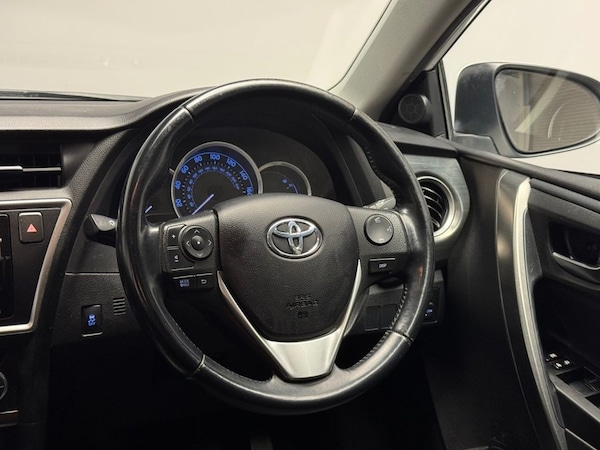 Used Toyota Auris 2014 for sale - 76176193: Photo 25
