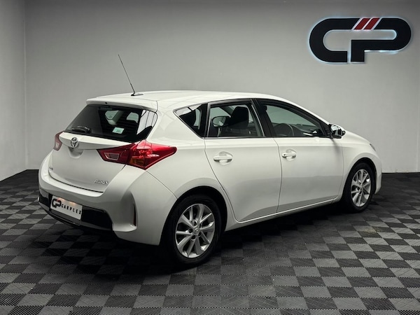 Used Toyota Auris 2014 for sale - 76176193: Photo 2