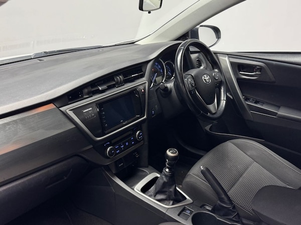 Used Toyota Auris 2014 for sale - 76176193: Photo 43