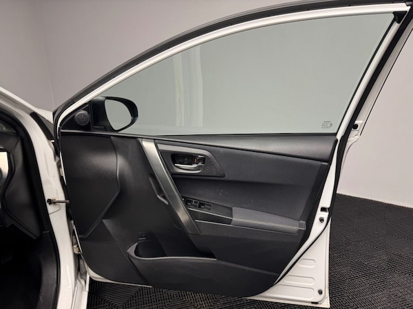Used Toyota Auris 2014 for sale - 76176193: Photo 45