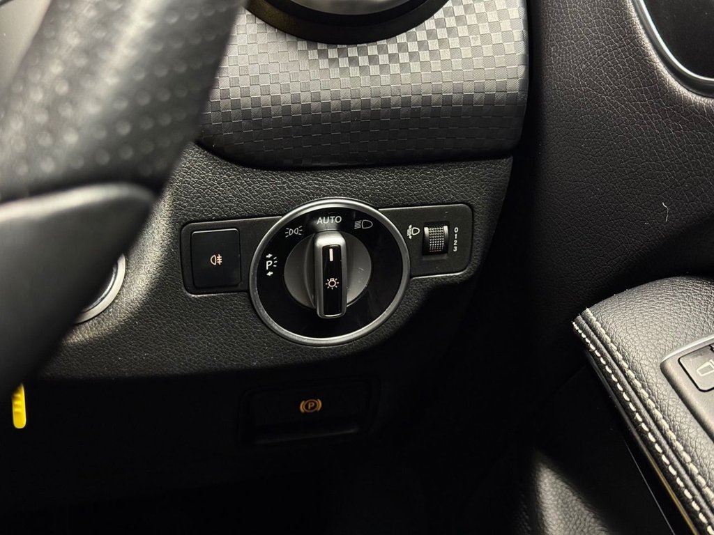 Used Mercedes-Benz A-Class 2016 for sale - 76570109: Photo 44