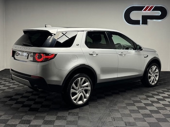 Used Land Rover Discovery Sport 2019 for sale - 76927552: Photo