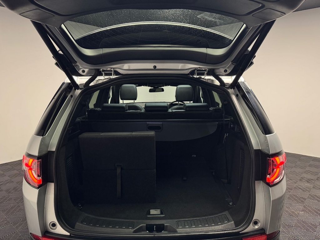 Used Land Rover Discovery Sport 2019 for sale - 76927552: Photo 33