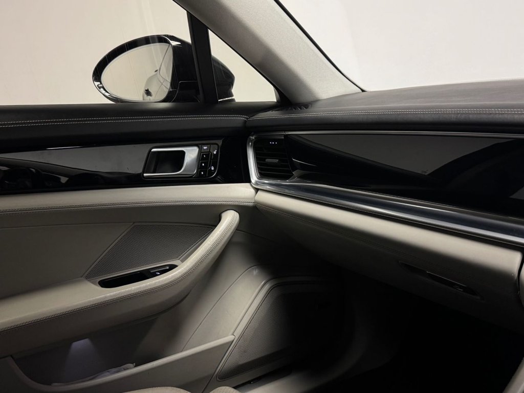 Used Porsche Panamera 2017 for sale - 77647893: Photo 39