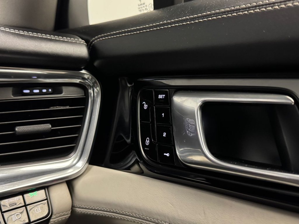 Used Porsche Panamera 2017 for sale - 77647893: Photo 44