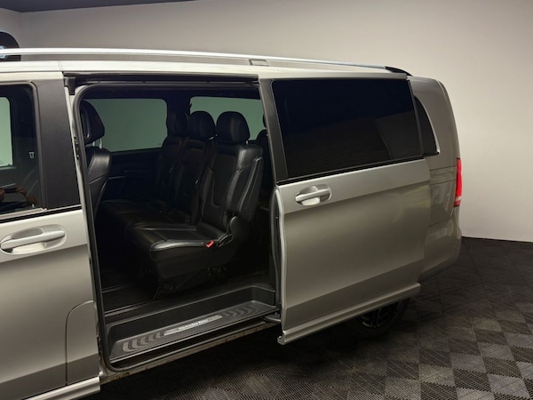 Used Mercedes-Benz V-Class 2017 for sale - 75259261: Photo 32