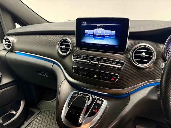 Used Mercedes-Benz V-Class 2017 for sale - 75259261: Photo 41