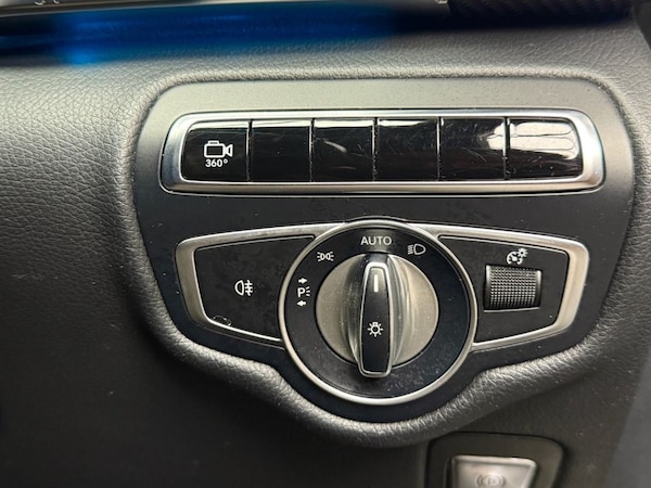 Used Mercedes-Benz V-Class 2017 for sale - 75259261: Photo 46