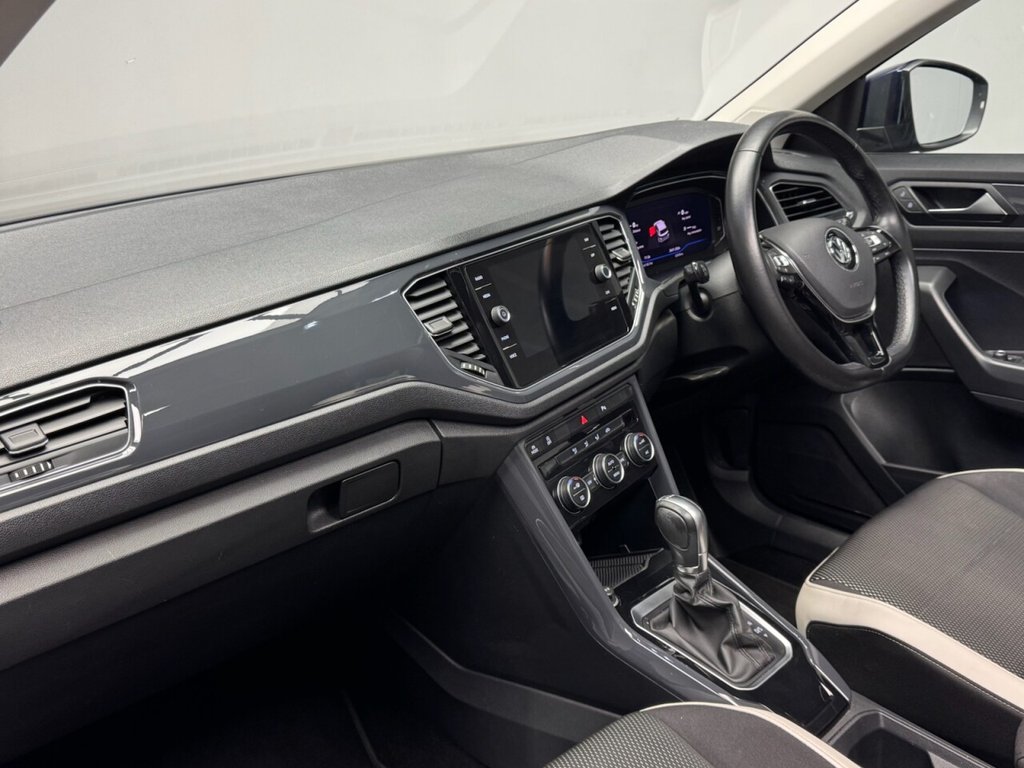 Used Volkswagen T-Roc 2018 for sale - 77360091: Photo 22