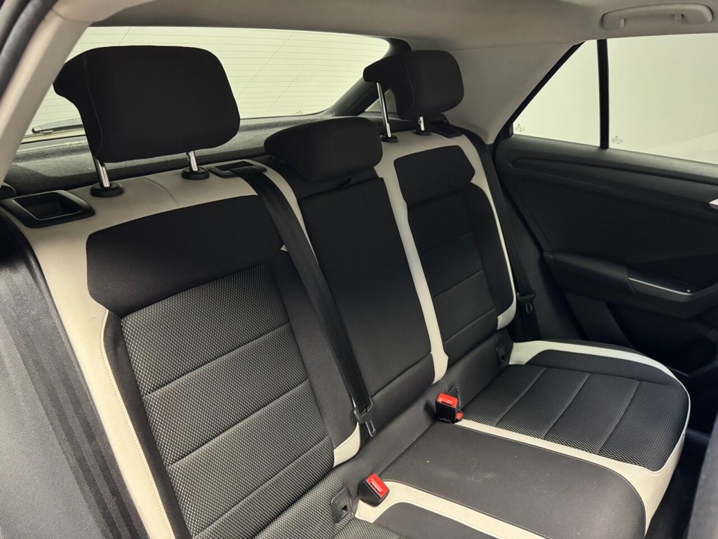 Used Volkswagen T-Roc 2018 for sale - 77360091: Photo 25