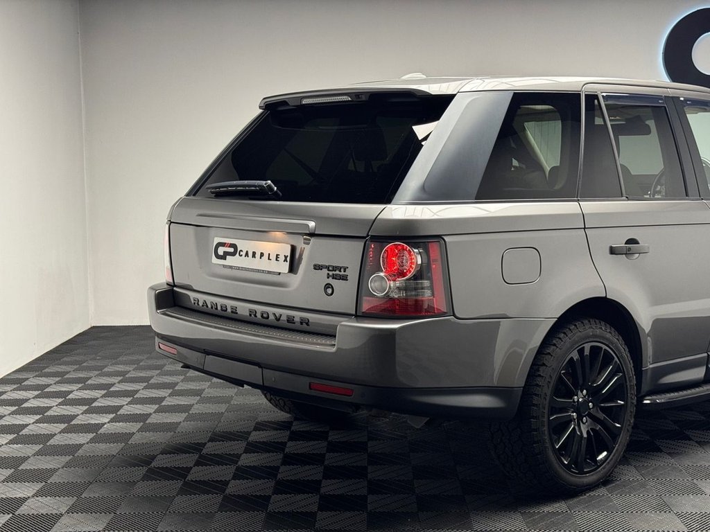 Used Land Rover Range Rover Sport 2010 for sale - 76470451: Photo 16