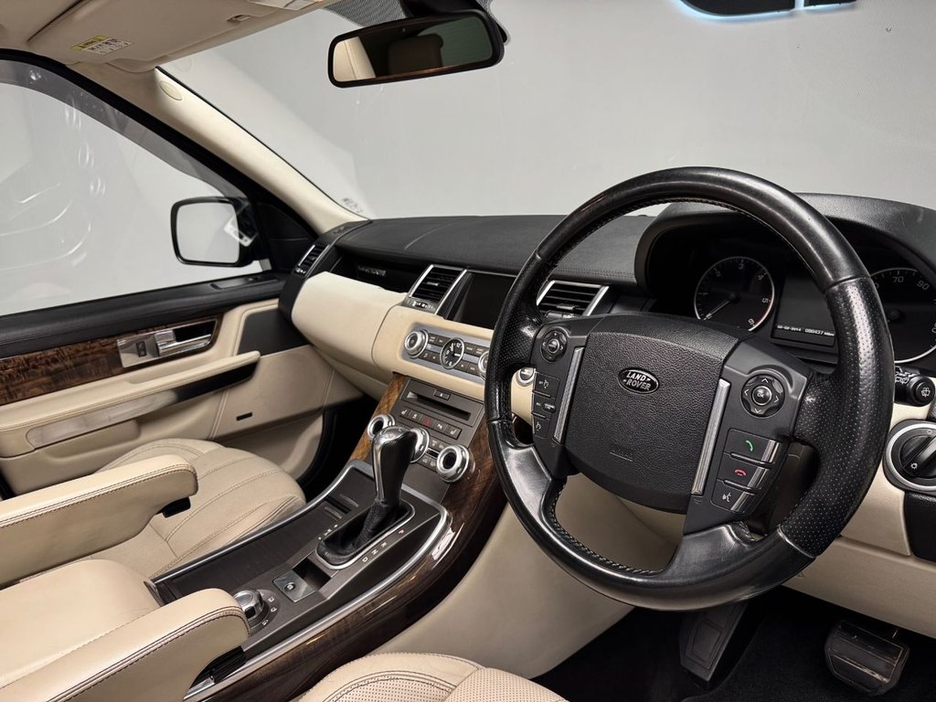 Used Land Rover Range Rover Sport 2010 for sale - 76470451: Photo 3