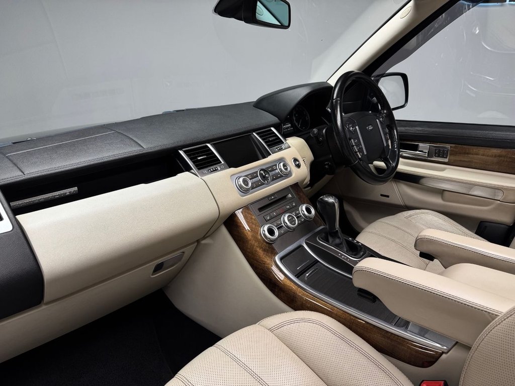 Used Land Rover Range Rover Sport 2010 for sale - 76470451: Photo 44