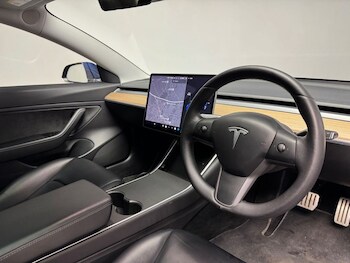 Used Tesla Model 3 2019 for sale - 77936293: Photo