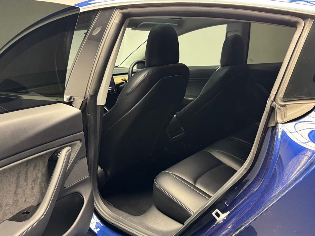 Used Tesla Model 3 2019 for sale - 77936293: Photo 43