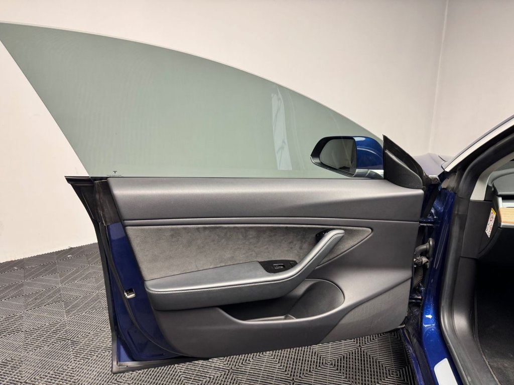 Used Tesla Model 3 2019 for sale - 77936293: Photo 50