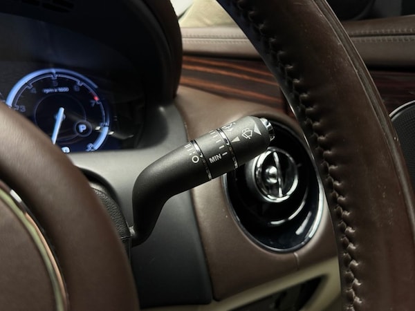 Used Jaguar XJ 2011 for sale - 76224023: Photo 42