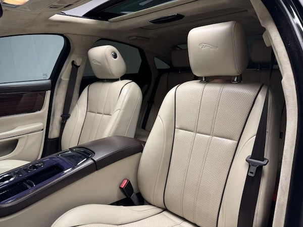 Used Jaguar XJ 2011 for sale - 76224023: Photo 46