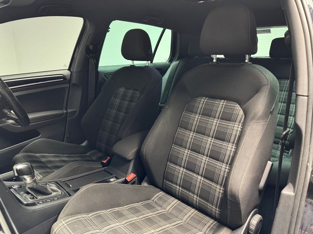 Used Volkswagen Golf 2016 for sale - 76417162: Photo 41
