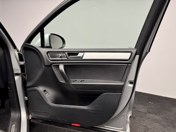 Used Volkswagen Touareg 2014 for sale - 75259265: Photo 47