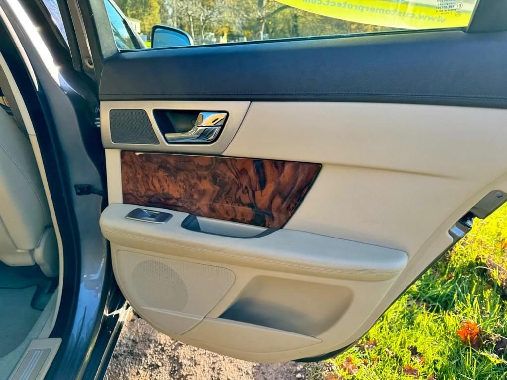 Used Jaguar XF 2009 for sale - 77152882: Photo 32