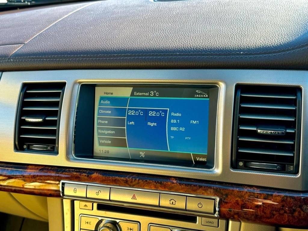 Used Jaguar XF 2009 for sale - 77152882: Photo 39