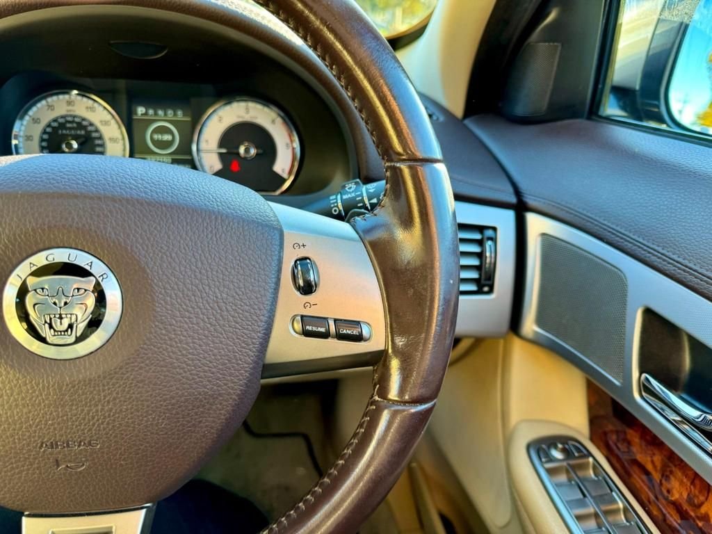 Used Jaguar XF 2009 for sale - 77152882: Photo 43