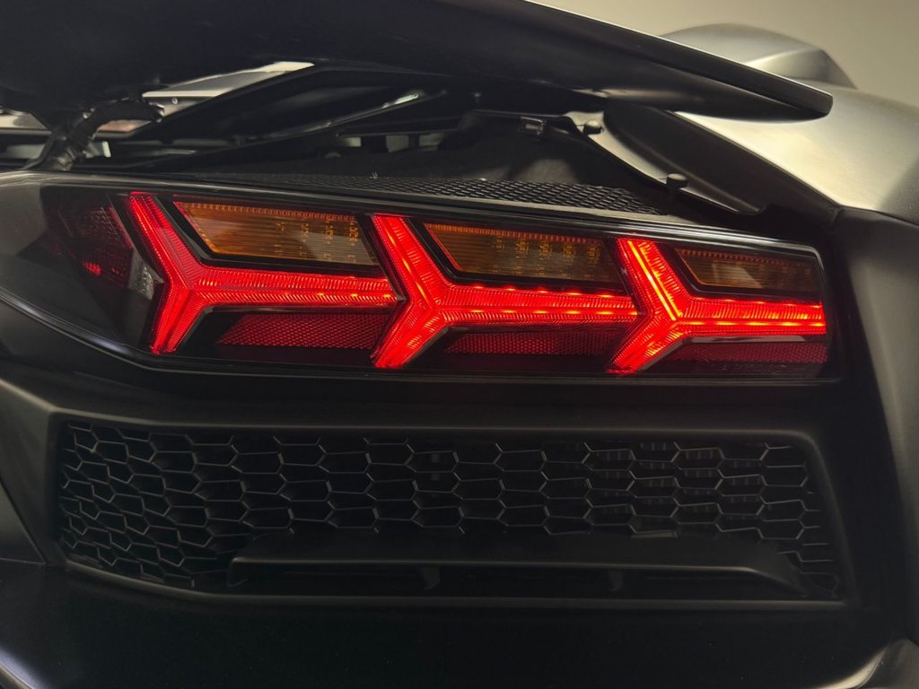 Used Lamborghini Aventador 2018 for sale - 77799779: Photo 22