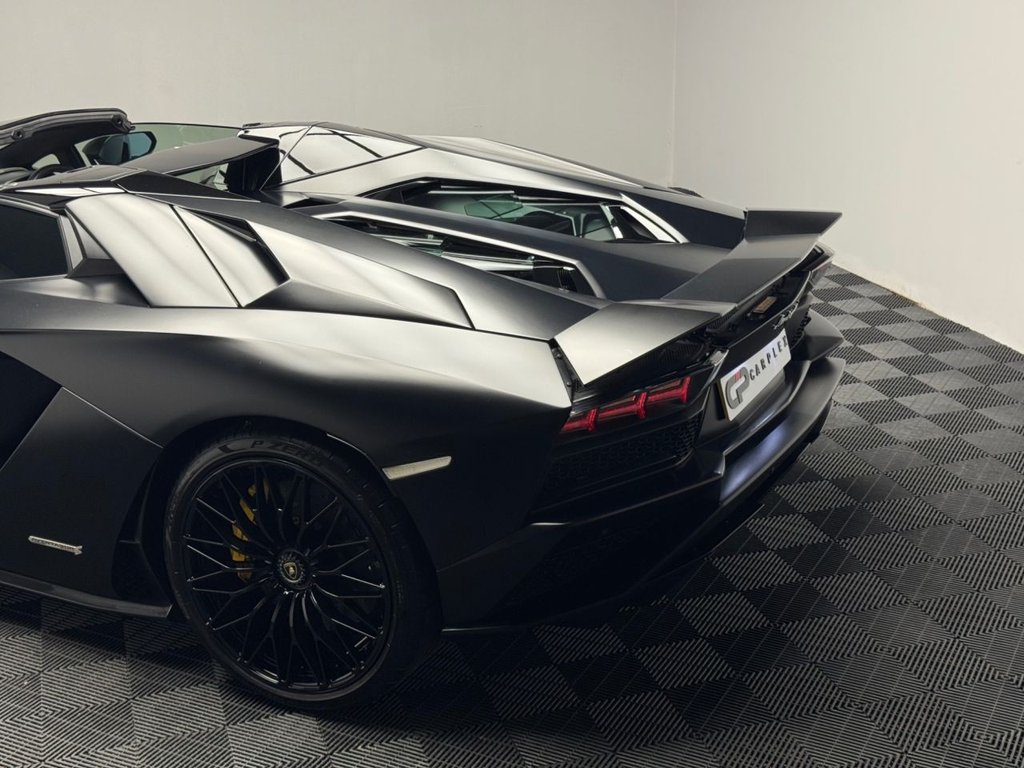 Used Lamborghini Aventador 2018 for sale - 77799779: Photo 40