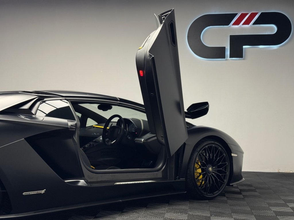 Used Lamborghini Aventador 2018 for sale - 77799779: Photo 8