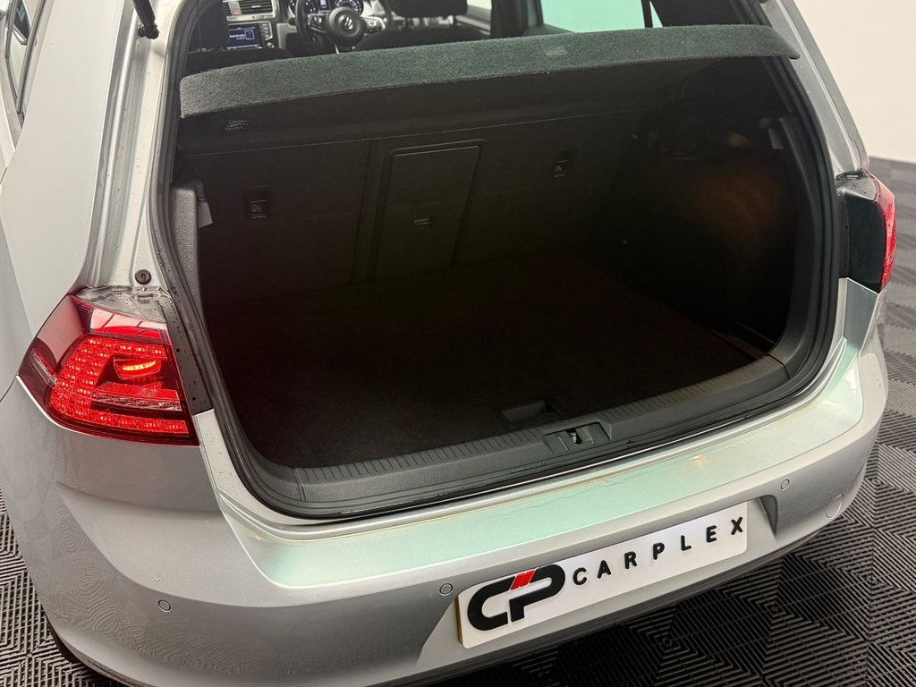 Used Volkswagen Golf 2014 for sale - 76593478: Photo 32