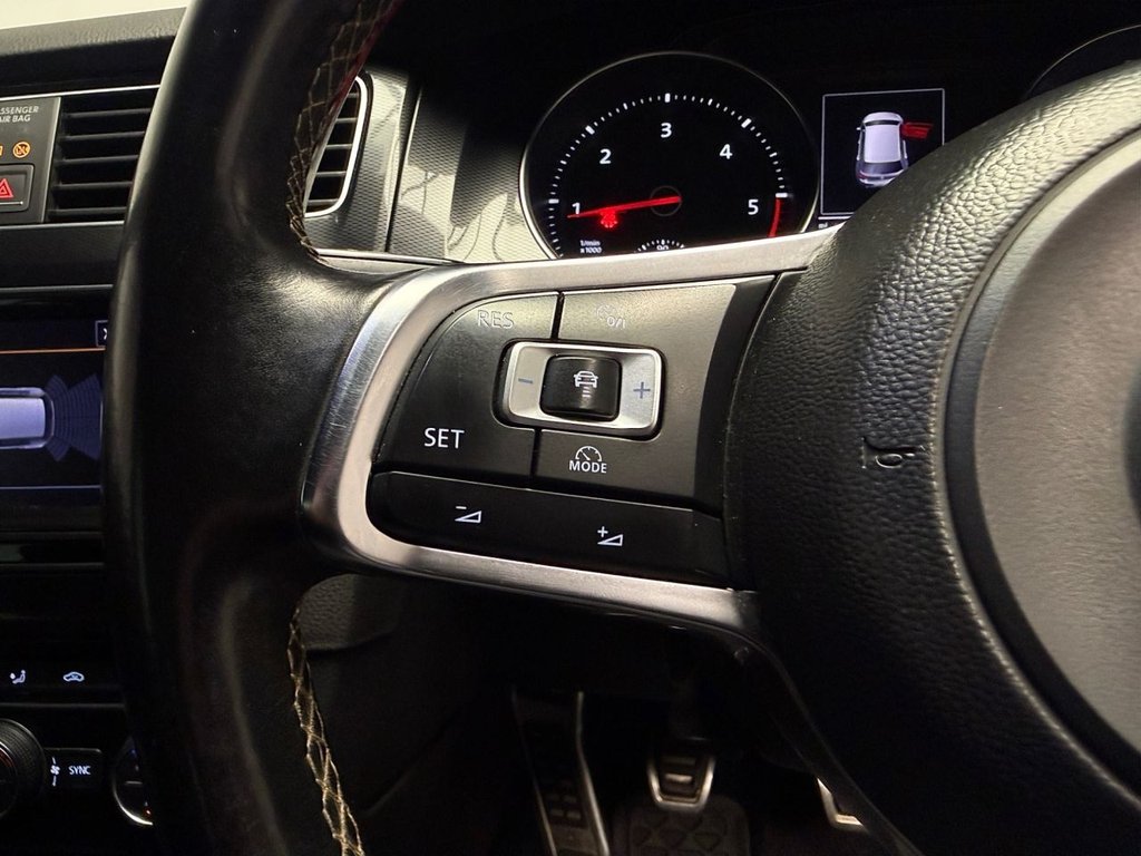 Used Volkswagen Golf 2014 for sale - 76593478: Photo 38