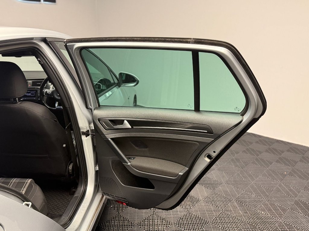 Used Volkswagen Golf 2014 for sale - 76593478: Photo 46