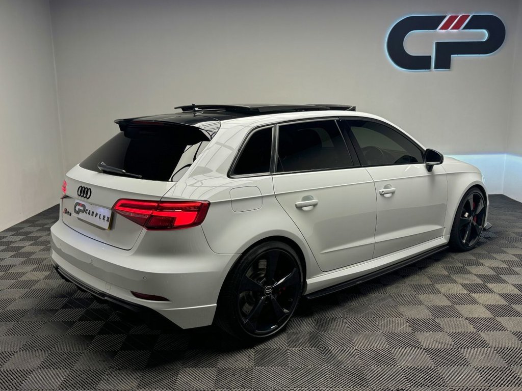 Used Audi RS3 2017 for sale - 76642455: Photo 2