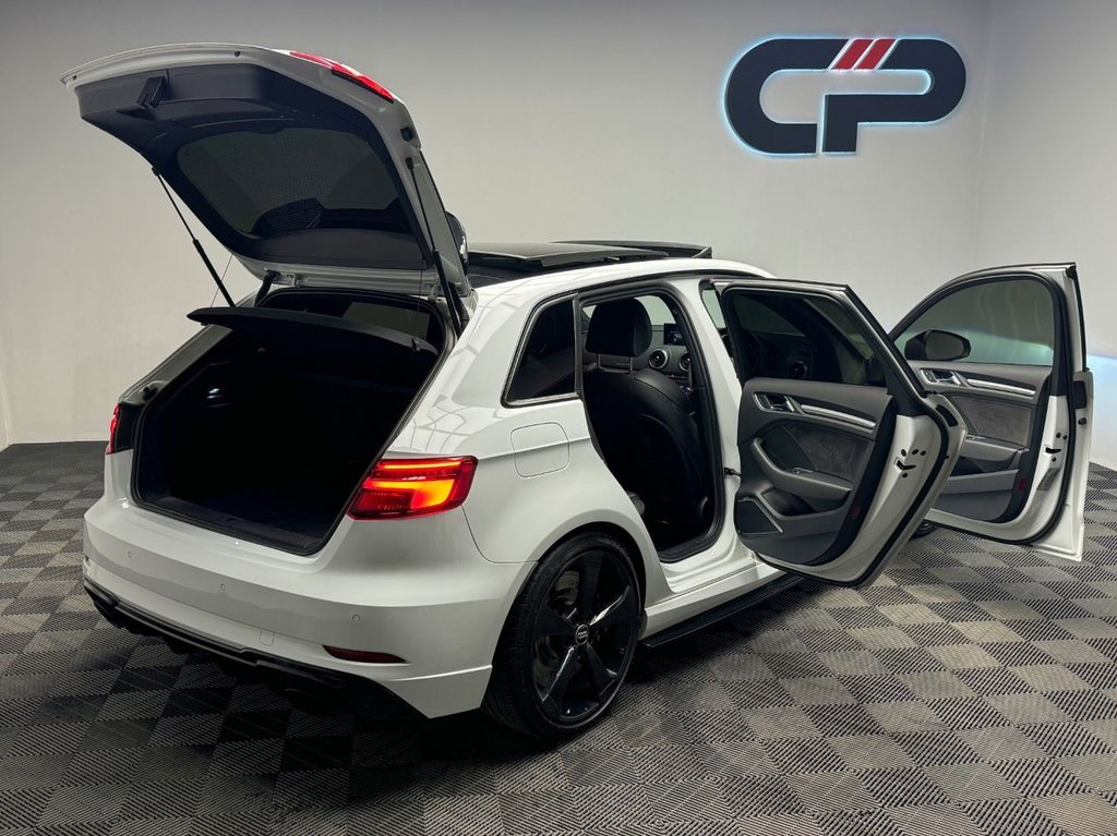 Used Audi RS3 2017 for sale - 76642455: Photo 32