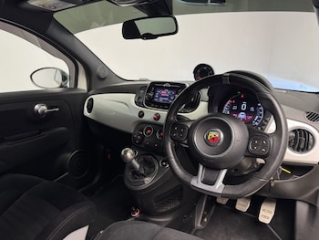 Used Abarth 595 2016 for sale - 79384575: Photo