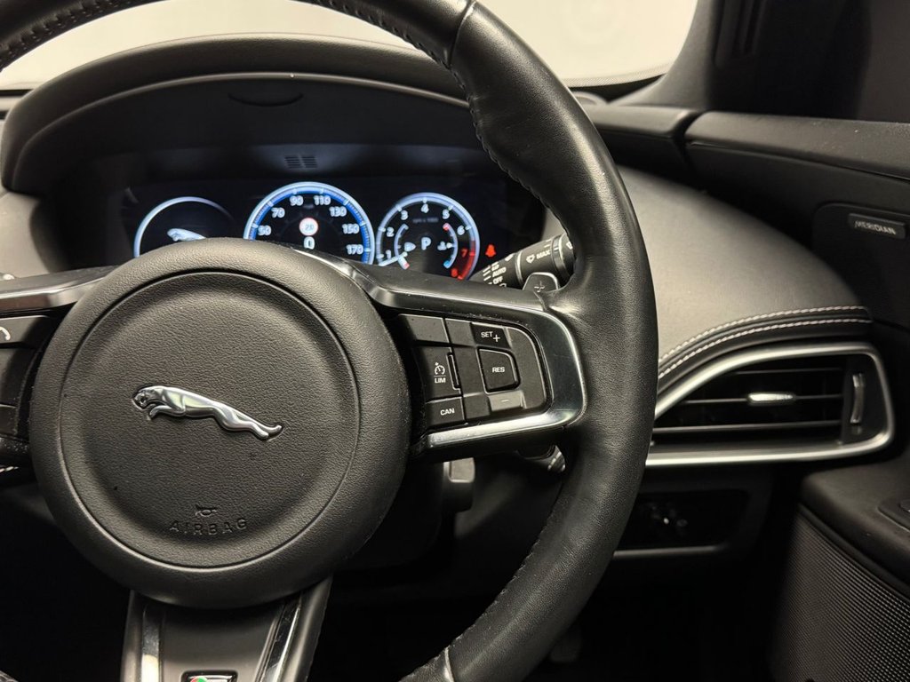 Used Jaguar XE 2018 for sale - 77065181: Photo 41