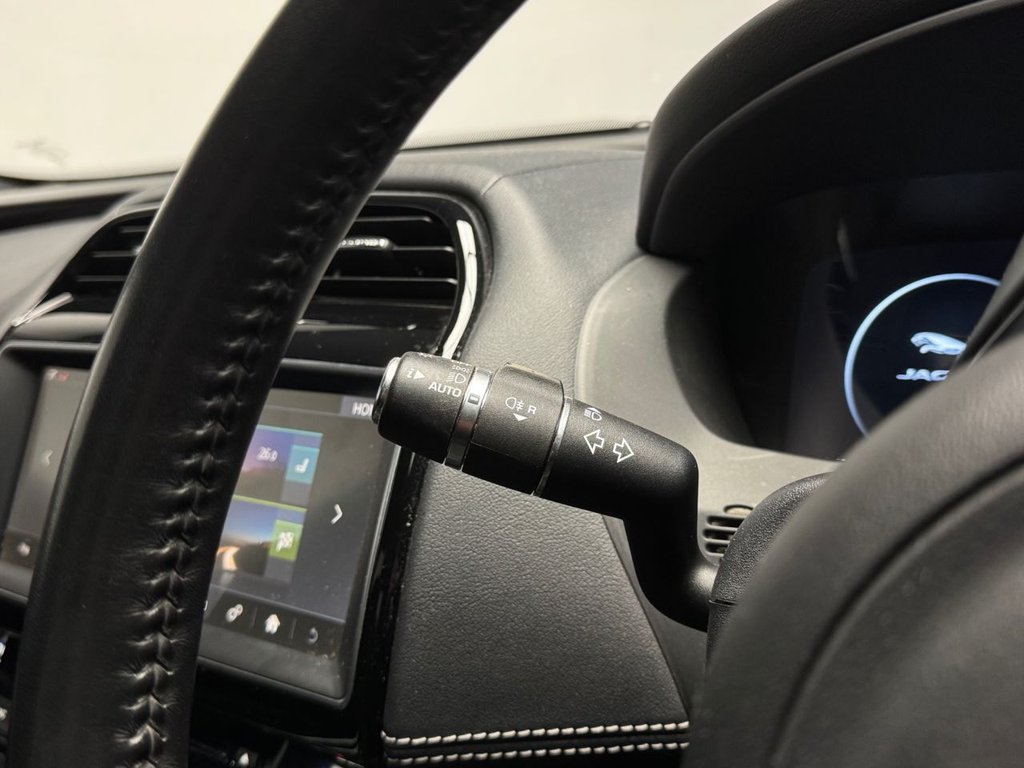 Used Jaguar XE 2018 for sale - 77065181: Photo 46